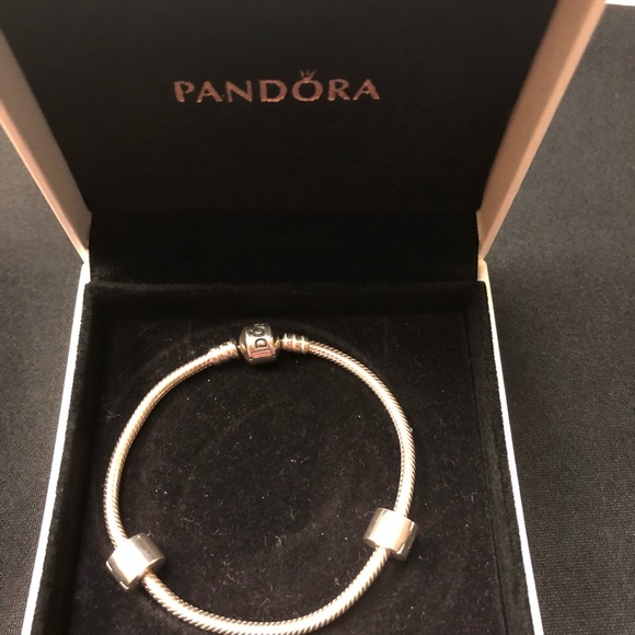 Pandora iconic charm bracelet with two plain claps - Picture 2 of 6